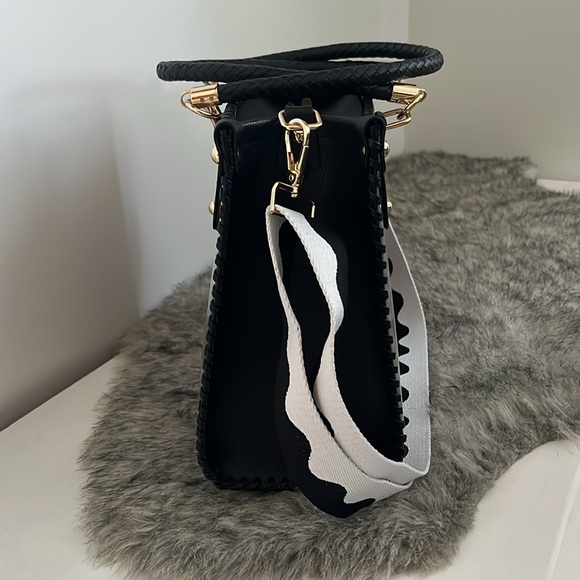 *SOLD* CHiP Bags modern style black white blue leopard lion roses tote purse - Picture 6 of 15